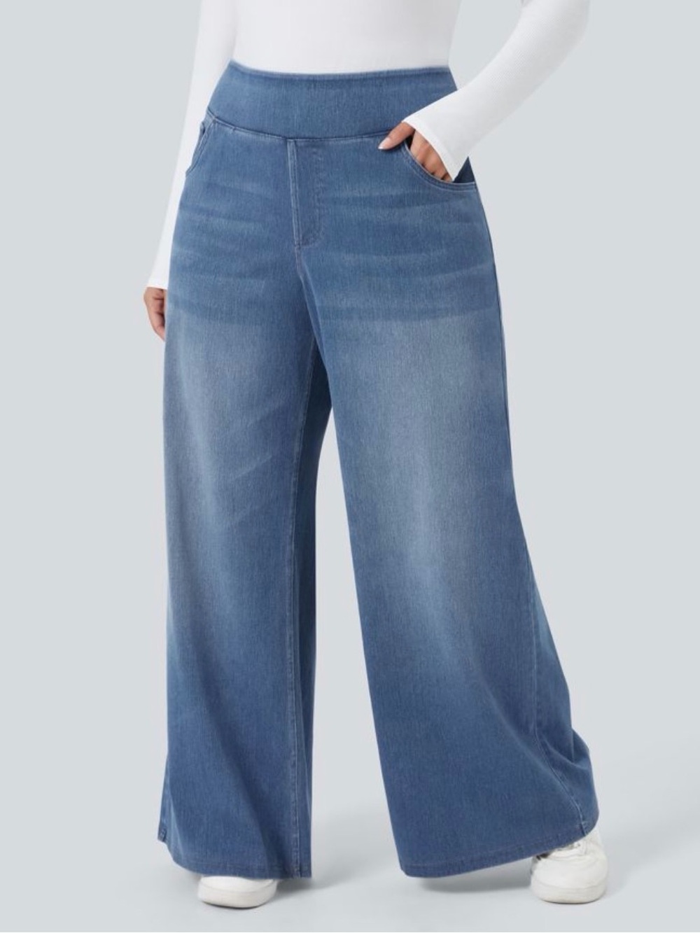 Halara pull on wide leg medium blue jeans